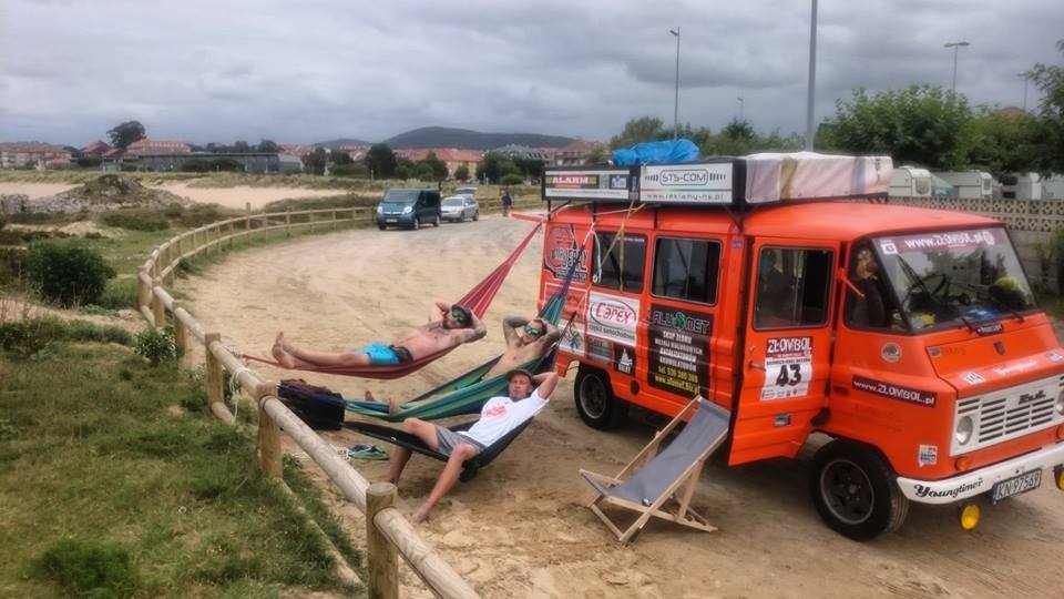 Relacja ZŁOMBOL 2017 Załoga ŻuleNS, Stowarzyszenie "Grupa4x4"